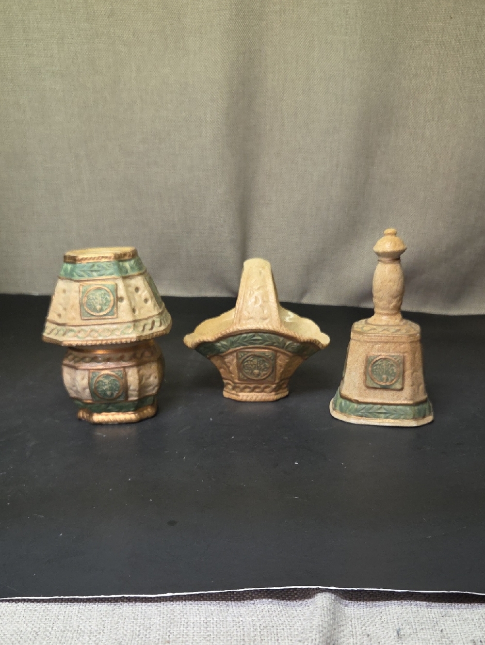 Chinese fine porcelain decorative ceramic Tealight, Basket And Bell
